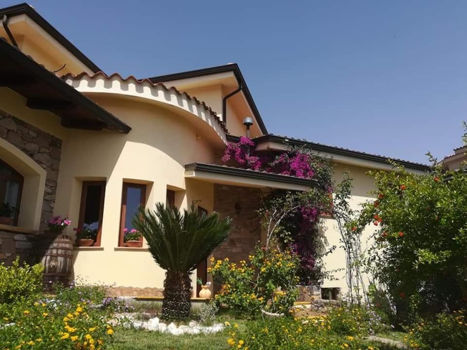 B&B Ottoulivi Sardara Exterior foto